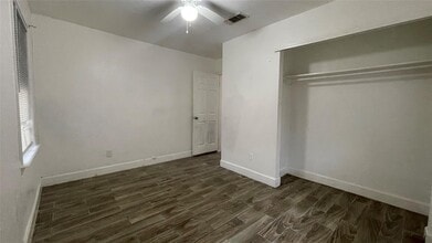 3819 Botany Ln in Houston, TX - Building Photo - Building Photo