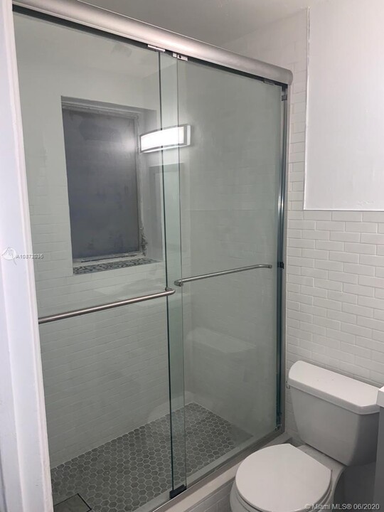 329 Madison St-Unit -7 in Hollywood, FL - Building Photo