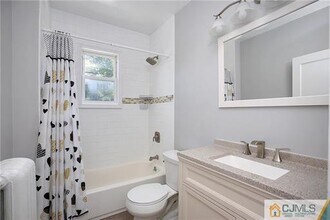 2101 Park Ave in South Plainfield, NJ - Building Photo - Building Photo