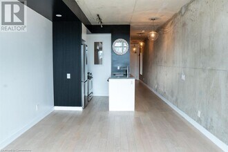319 Carlaw Ave in Toronto, ON - Building Photo - Building Photo