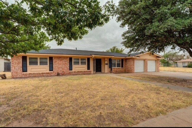 1506 E 2nd St in Lubbock, TX - Building Photo - Building Photo
