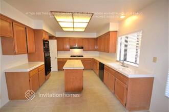 371 Morningside Terrace in Palmdale, CA - Building Photo - Building Photo