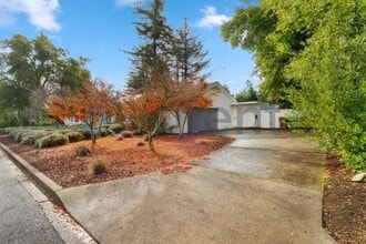 1531 Silver Trail in Napa, CA - Building Photo - Building Photo
