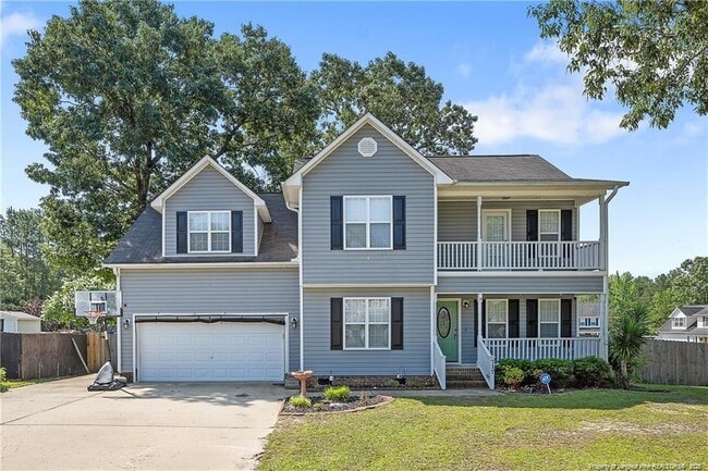 717 Lenoir Dr in Spring Lake, NC - Building Photo - Building Photo