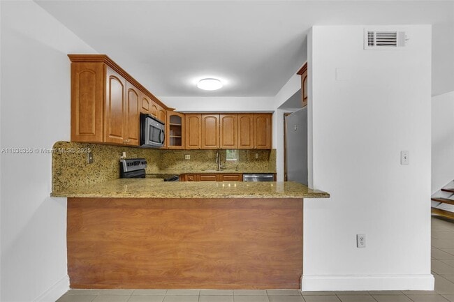 7026 SW 106th Pl in Miami, FL - Building Photo - Building Photo