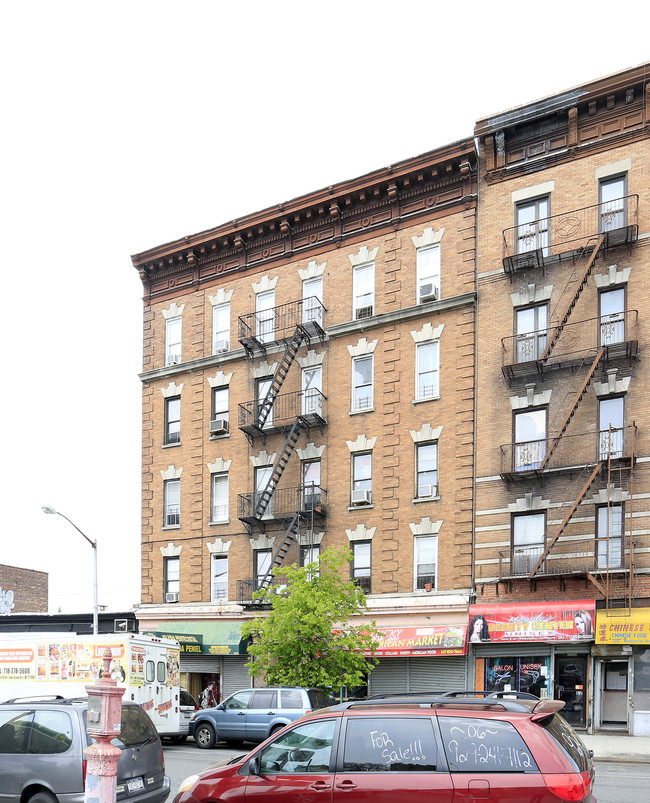 2383 Washington Ave in Bronx, NY - Building Photo - Building Photo