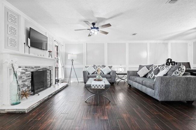 property at 86 Rockridge Dr