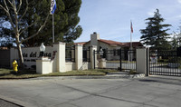 22241 Nisqually Rd in Apple Valley, CA - Foto de edificio - Building Photo