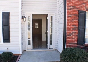 1060 Grace Dr in Lawrenceville, GA - Building Photo - Building Photo