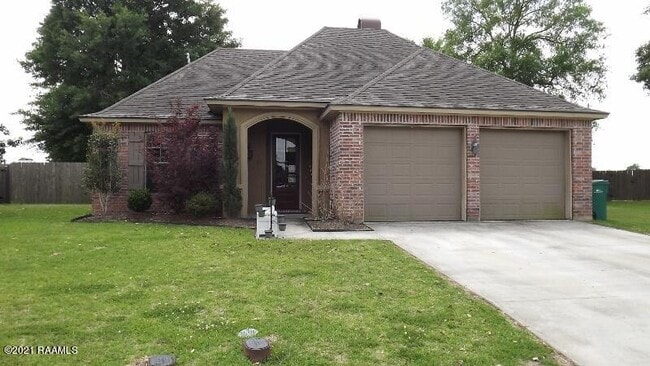 property at 27 Silver Cedar Ct