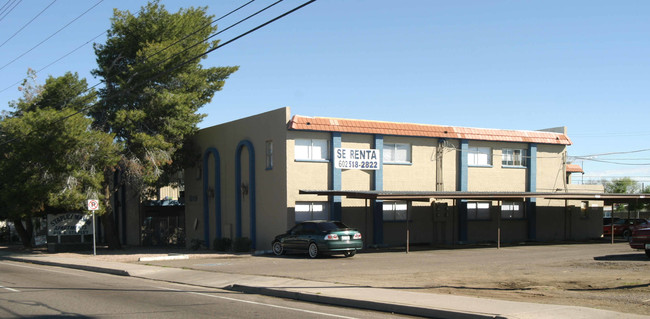 Blue Ridge Apartments in Mesa, AZ - Building Photo - Building Photo