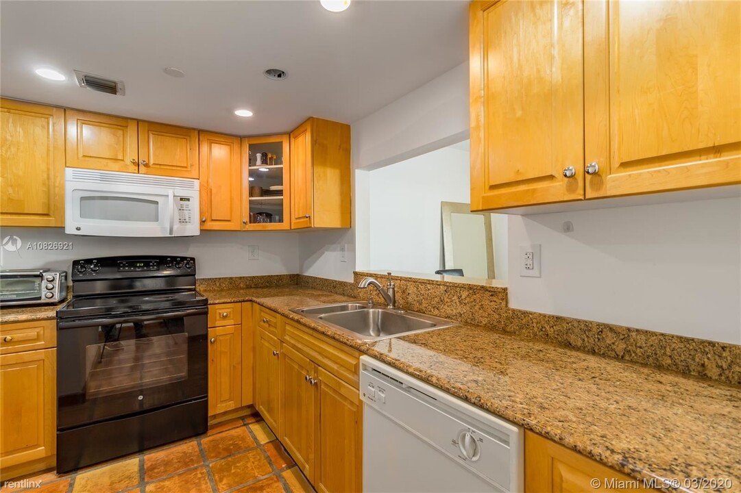 635 Euclid Ave in Miami Beach, FL - Building Photo