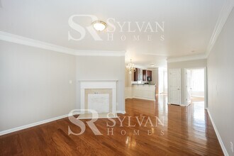 7840 The Lakes Dr in Fairburn, GA - Building Photo - Building Photo