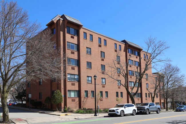 Heritage Plaza in Salem, MA - Building Photo - Building Photo