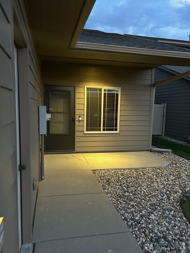 4801 S Tribbey Trail in Sioux Falls, SD - Foto de edificio - Building Photo