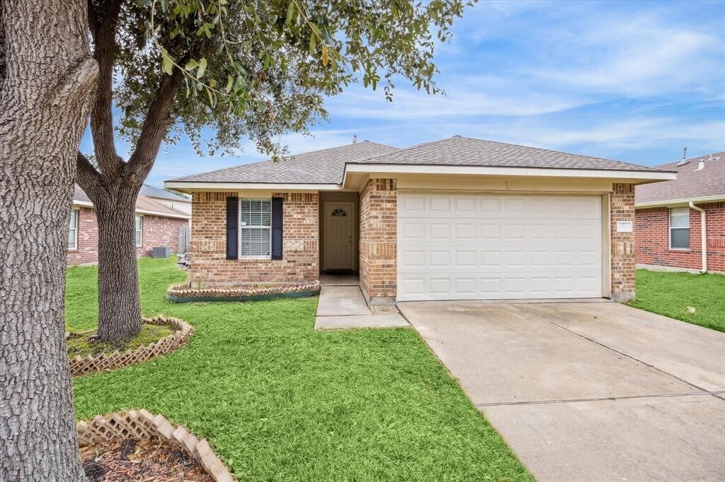 5819 Horse Prairie Dr in Katy, TX - Building Photo