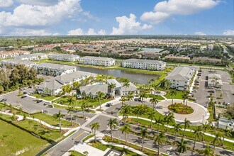 Elan Polo Gardens in Lake Worth, FL - Building Photo - Building Photo
