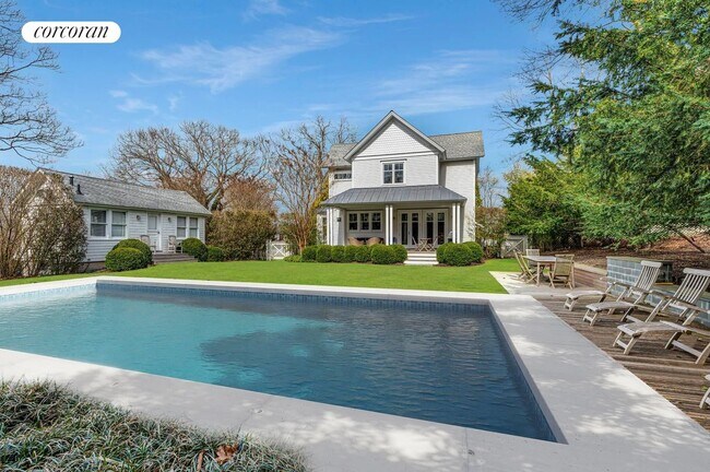 116 Bay St in Sag Harbor, NY - Building Photo - Building Photo