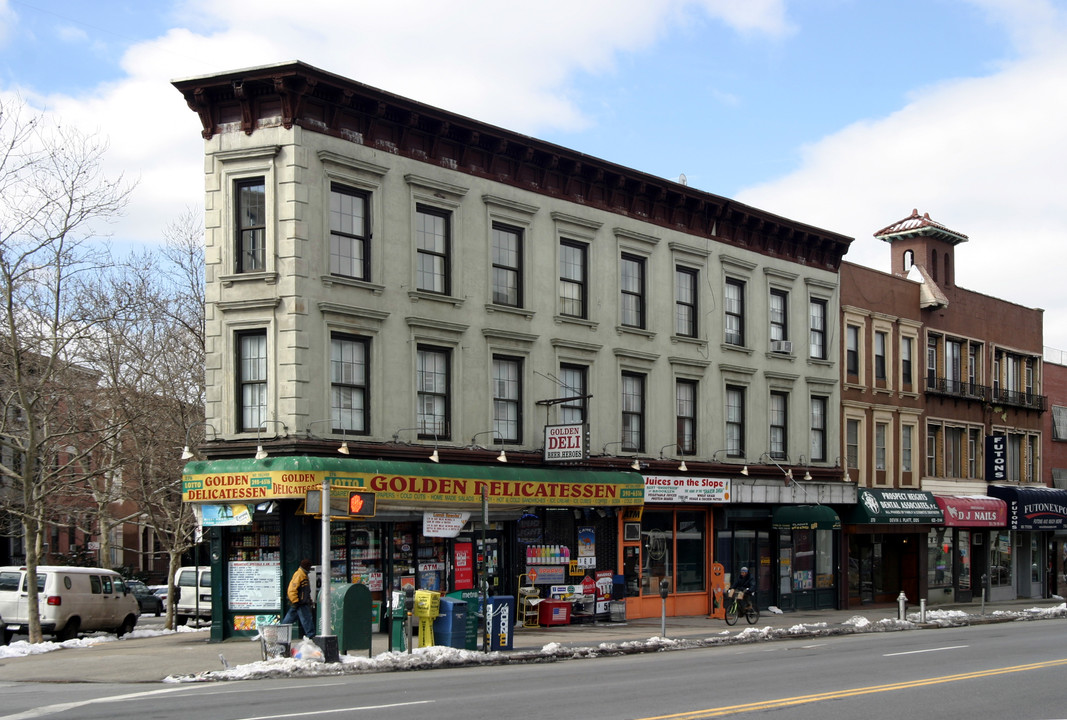 103 Prospect Place in Brooklyn, NY - Building Photo