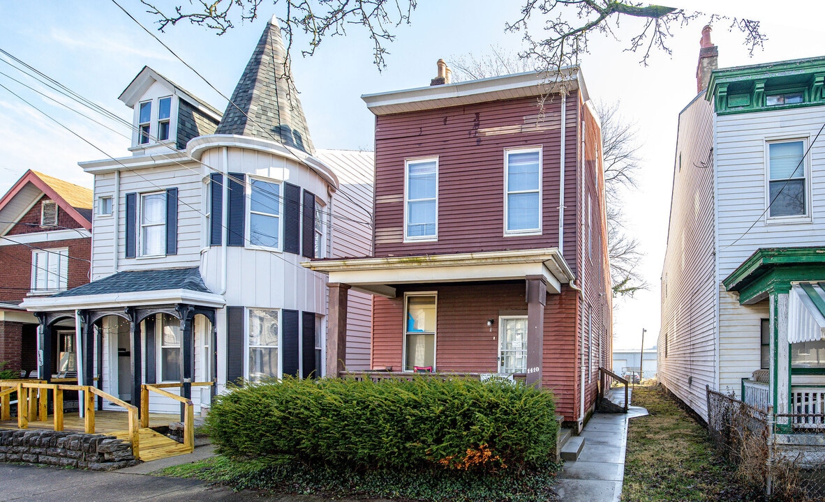 1410 Russell St, Unit 2 in Covington, KY - Building Photo