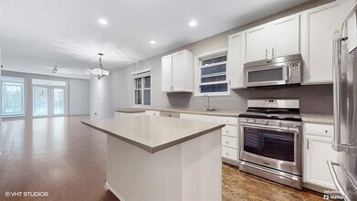 3540 N Reta Ave in Chicago, IL - Building Photo - Building Photo