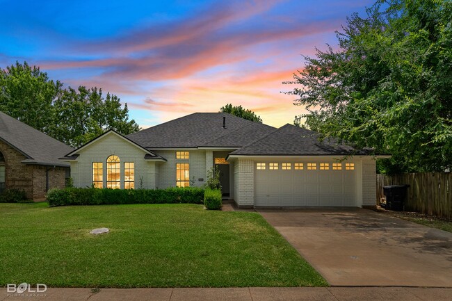 5302 Honeysuckle Ln in Bossier City, LA - Building Photo - Building Photo