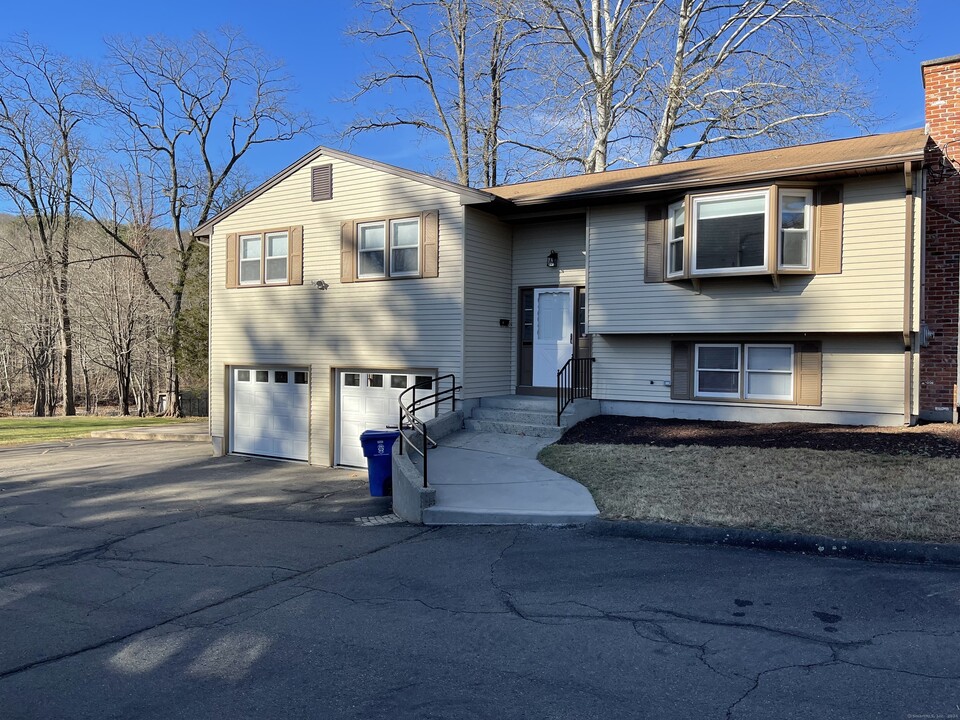 181 Perry St in Farmington, CT - Building Photo