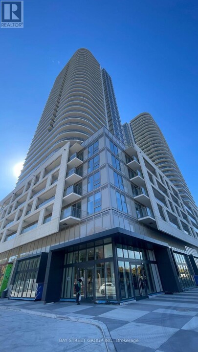 2031-2031 Kennedy Rd in Toronto, ON - Building Photo