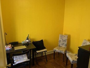 4471 MacArthur Blvd NW, Unit 102 in Washington, DC - Foto de edificio - Building Photo