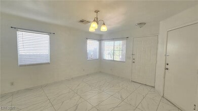 1905 Emerald Green Ave in Las Vegas, NV - Building Photo - Building Photo