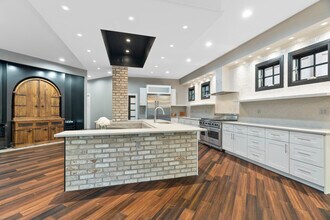 3 Woods Wy, Unit A in Guilford, CT - Foto de edificio - Building Photo