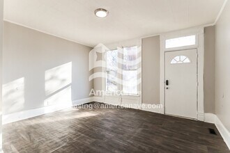 2327 Duncan St in Louisville, KY - Building Photo - Building Photo