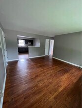221 S Small Ave in Kankakee, IL - Building Photo - Building Photo