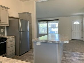 201 Aqua Dr in Rockford, MN - Building Photo - Building Photo