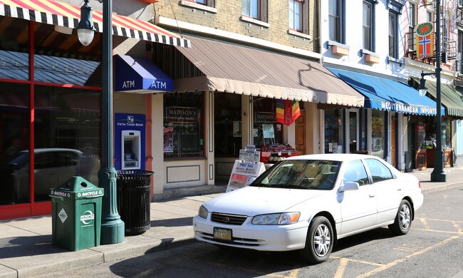 110 W Elder St in Cincinnati, OH - Building Photo - Building Photo