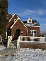 9400 Lakepointe St in Detroit, MI - Building Photo