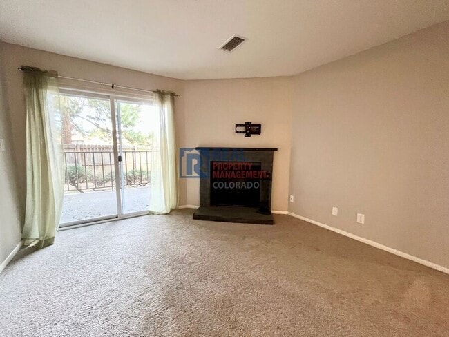 5300 Cherry Creek S Dr in Denver, CO - Building Photo - Building Photo