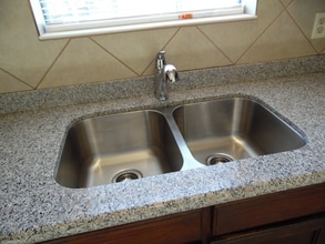 1708 N Avenue R in Freeport, TX - Foto de edificio - Building Photo