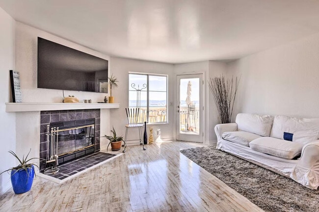 169 Cleo Rand Ln in San Francisco, CA - Building Photo - Building Photo
