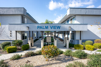 Palm View Apartments in Azusa, CA - Foto de edificio - Building Photo