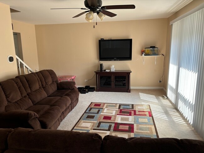 2299 Liberty Ct in Schaumburg, IL - Building Photo - Building Photo