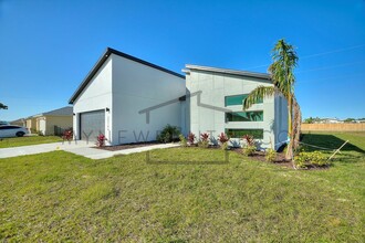 25307 Alicante Dr in Punta Gorda, FL - Building Photo - Building Photo