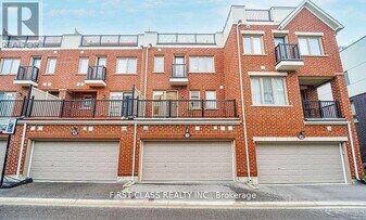 30 George Patton Ave in Markham, ON - Building Photo