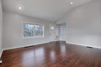 960 College Ave in Columbus, OH - Building Photo - Building Photo