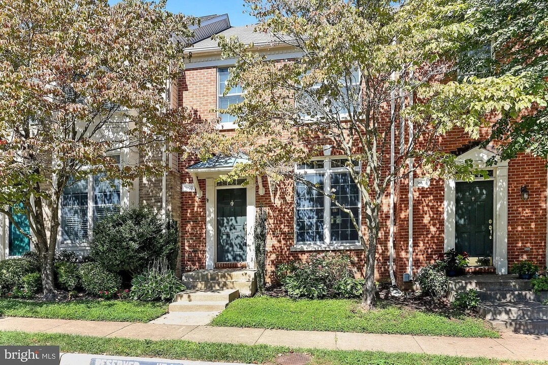 3922 Kathryn Jean Ct in Fairfax, VA - Building Photo