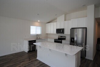 469 Red Dahlia Ln in Jacksonville, FL - Building Photo - Building Photo