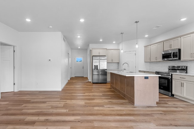 property at 2723 Sachet Pl