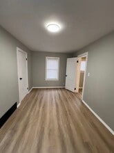 8 E South St in West Alexandria, OH - Building Photo - Building Photo
