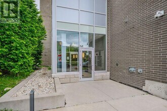 62 Balsam St in Waterloo, ON - Building Photo - Building Photo