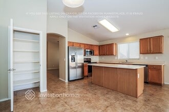 3062 W Yellow Peak Dr in San Tan Valley, AZ - Building Photo - Building Photo